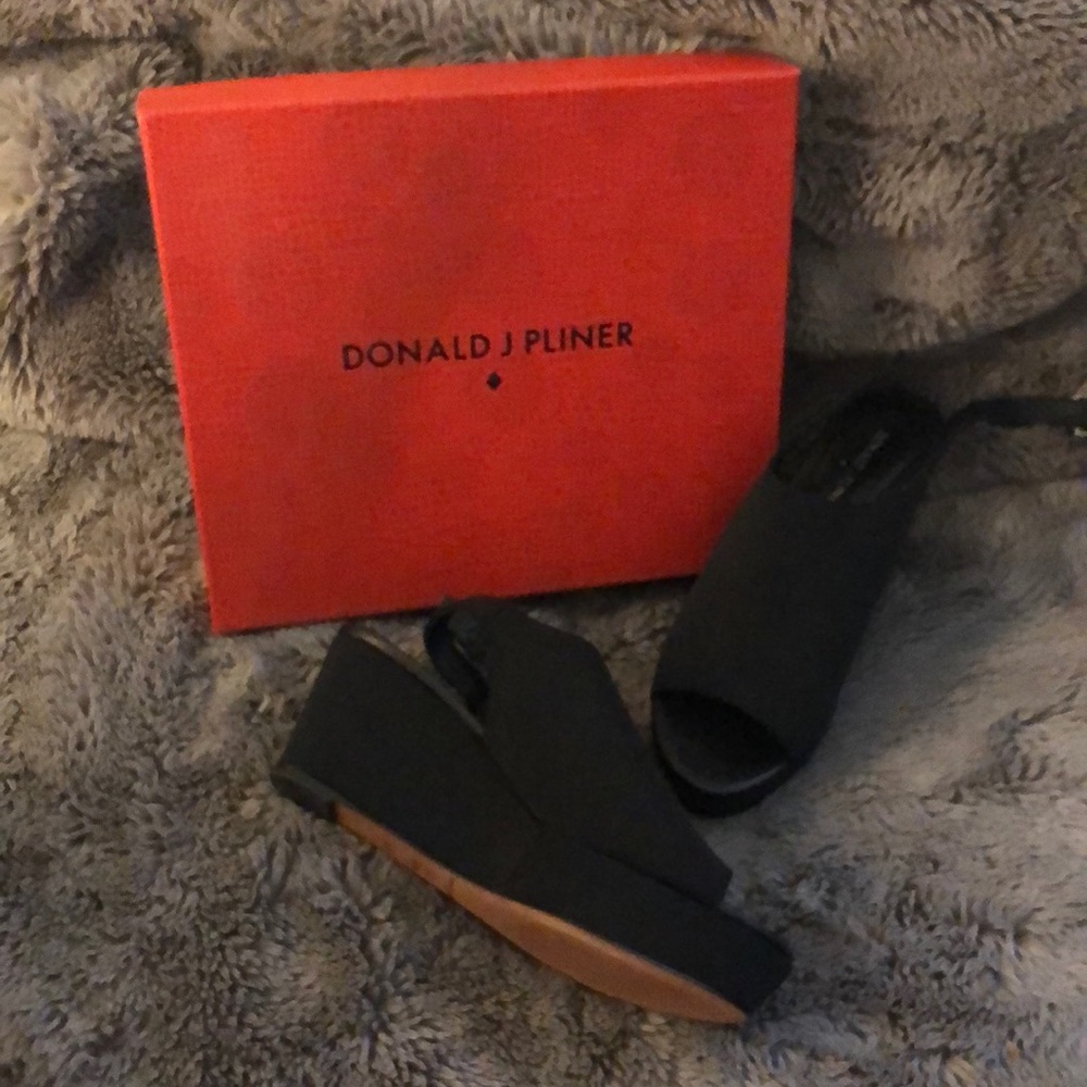 Donald J Pliner shoes